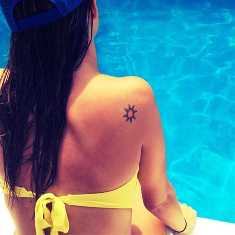 Pretty Lovely Sun Tattoo On Shoulder Tattoomagz › Tattoo Designs