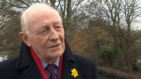Neil Kinnock In Norwich Gives As Good As He Gets Bbc News