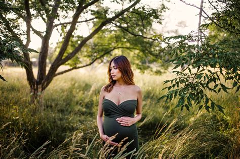 Hamilton And Niagara Maternity Photography Afterglow