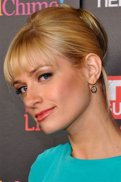beth behrs celebrity pictures