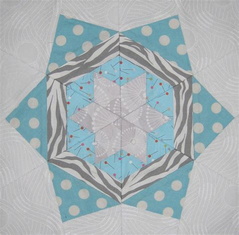 sister   divide  paper piecing pattern hexi lotus