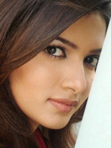 zu indo sara chaudhry famous pakistani model and tv actress
