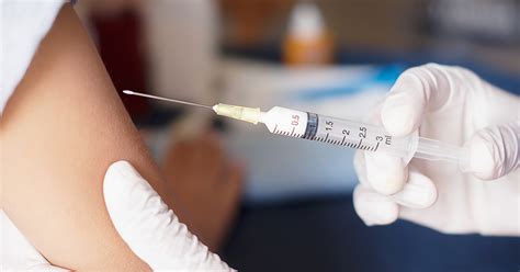 patients put  risk  health care workers shun flu shots