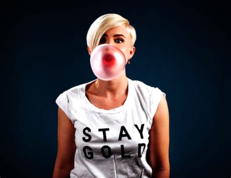 swedish singer robyn hd wallpapers hq wallpapers free