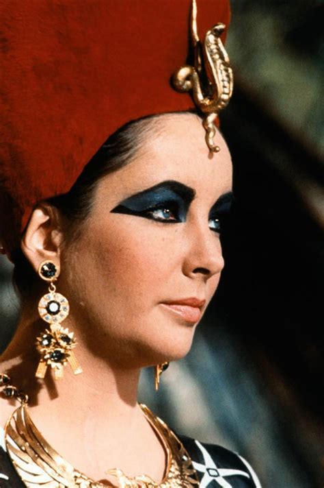 Rare And Beautiful Color Photos Of Elizabeth Taylor