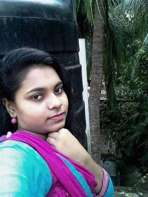 Bengali Girl Nude Selfie Sexiezpix Web Porn