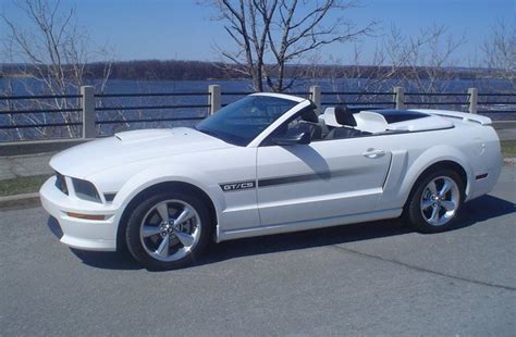 Performance White 2009 Ford Mustang Gt California Special Convertible