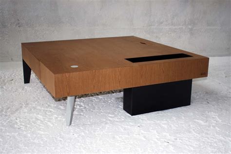 squared table