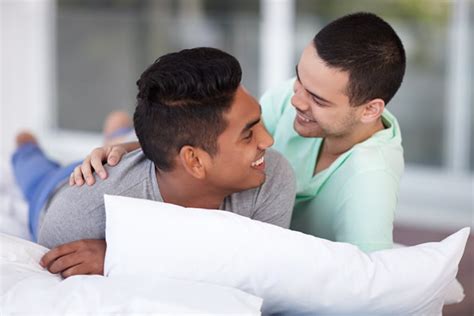 Gay Couples More Likely To Be Happy In Relationships Gay News