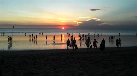 Sunset Di Pantai Kuta Bali Youtube
