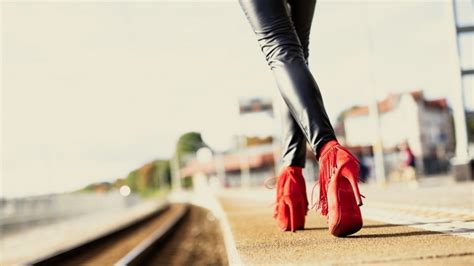the real reasons women wear heels