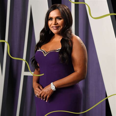 mindy kaling   secret pregnancy  giving  weight loss resolutions