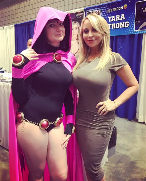 having a great time meeting hotties like cosplay cassie