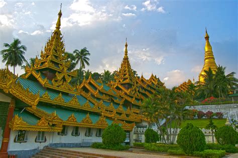 shwedagon pagoda   citizenfresh  deviantart