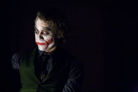 The Dark Knight Interrogation New On Set Photos Dark Knight News
