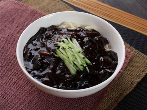 jajangmyeon tarifi jajangmyeon nasil yapilir lezzet