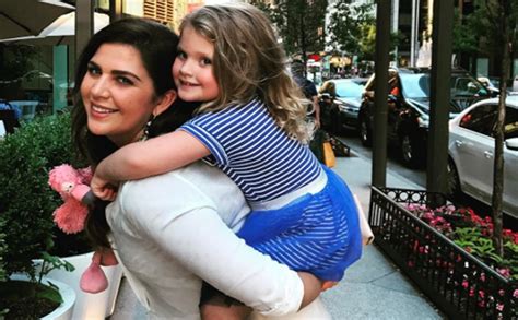 lady antebellums hillary scott shares stage   year  daughter