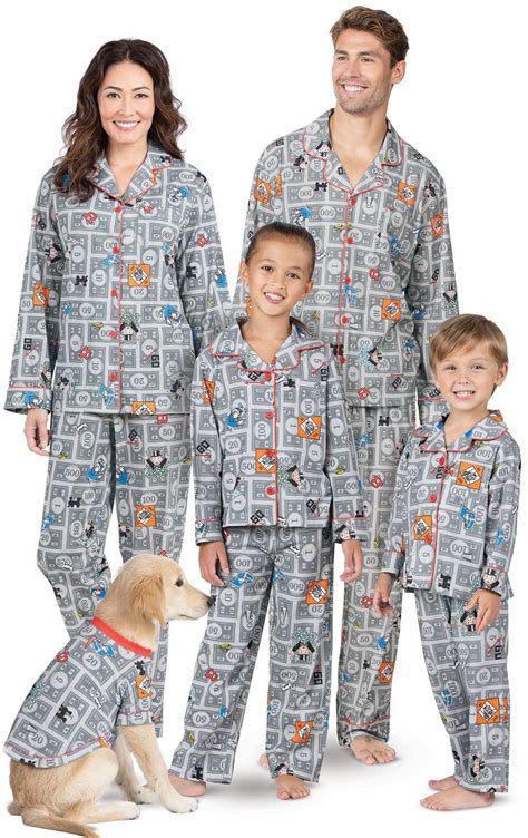 pin  shahinaz khairy  family winter pjs family pajama sets family pjs matching family