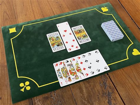 tapis jeux de cartes belote   france cartes cie