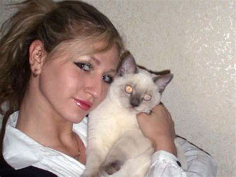 Anna Fermanova Accused Of Smuggling Photo 1 Pictures Cbs News
