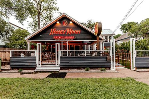 Honey Moon Brings Craft Cocktails Modern Small Plates To 34th Street