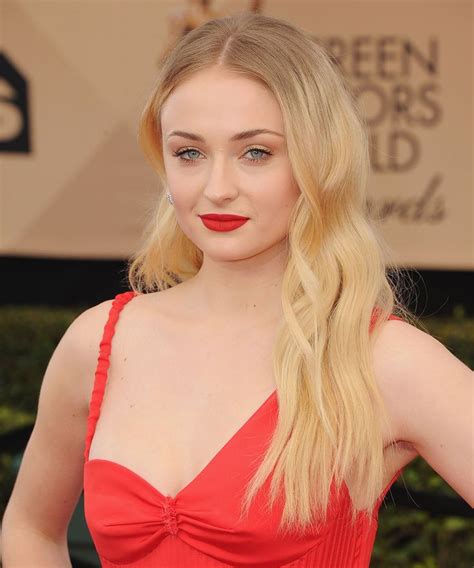 For Her 24th Birthday A Tribute To Sophie Turner S Most Iconic Looks