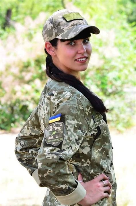 Pin By Игорь Довженко On Женщина воин Military Women