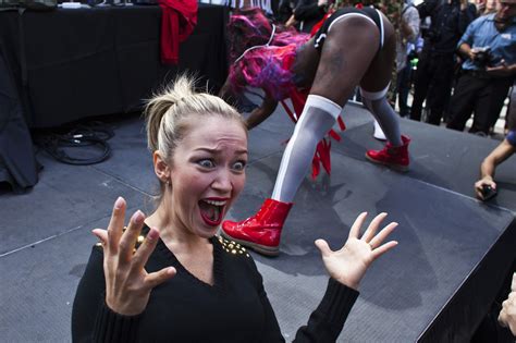 Gallery World Record Twerking Smashed In New York City Metro Uk