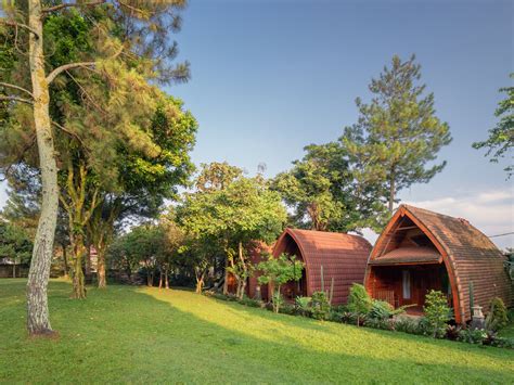 village resort bogor  wh waringin hospitality