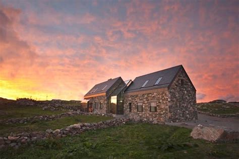 beautiful stone cottage sleeps   beach houses  rent