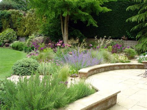 high level  skilled garden designer  london