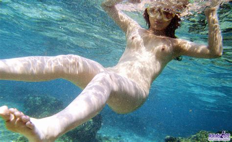 asian babes db underwater nude girl asian