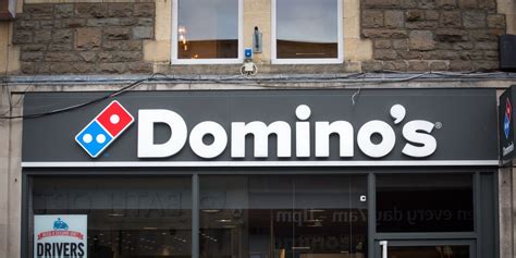 dominos announced plans  open    stores  italy