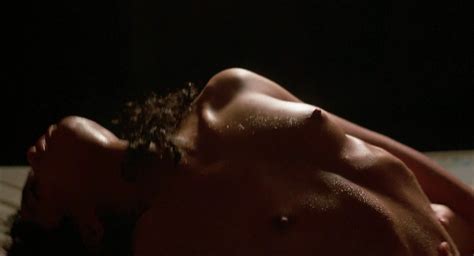 Hot lisa bonet nude sex scene from bank robber