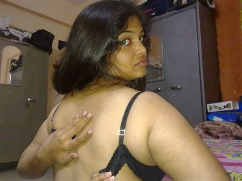 scorching indian aunty stripping displaying massive boob