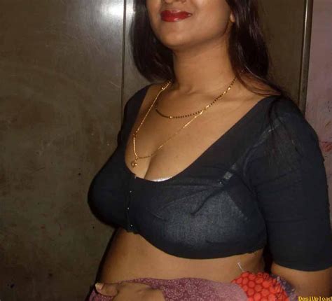 Indian Desi Mallu Aunty Removing Dress Indian Actress