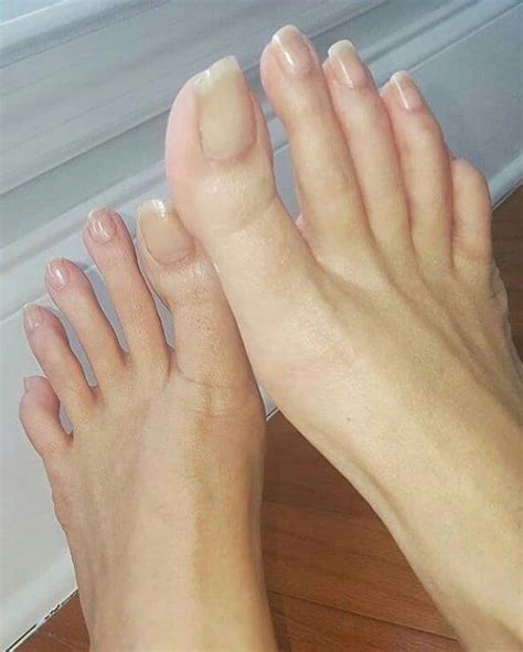 long nail beds middle toe long toenails foot worship feet nails