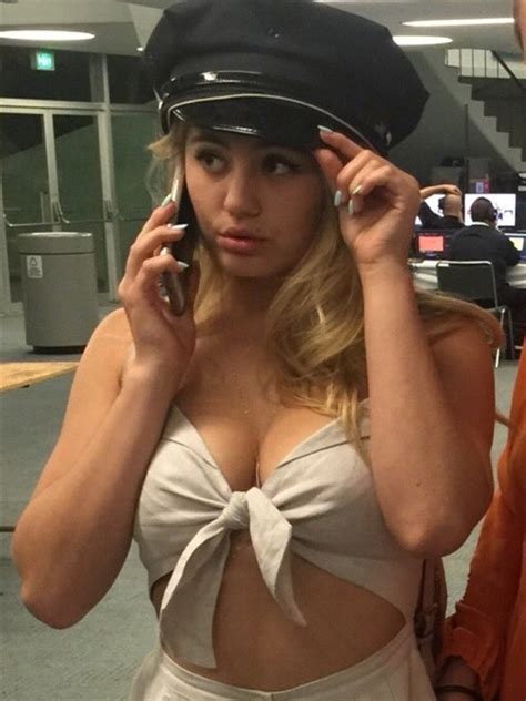 lia marie johnson sexy boobs cleavage celebrity leaks scandals sex tapes naked celebrities