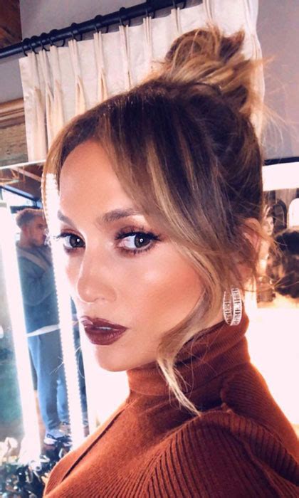 Jennifer Lopez’s Hairdresser Has The Secret To Trying Bangs