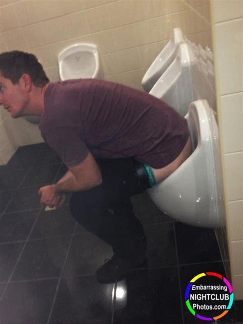 12 Of The Most Embarrassing Nightclub Photos You Ve Ever Seen