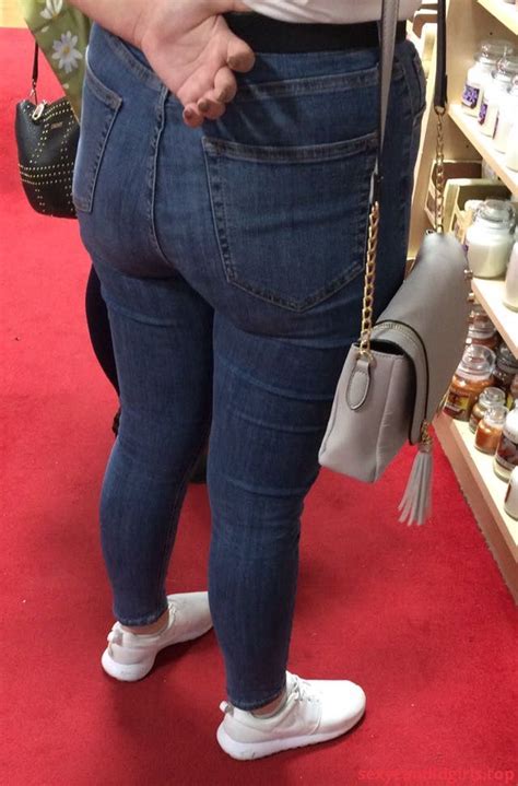 Sexy Candid Girls Chubby Candid Butt In Tight Jeans Supermarket