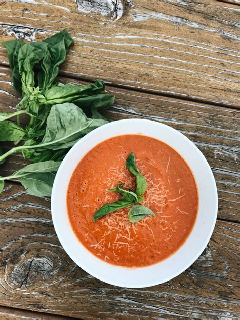 easy home  fresh tomato soup