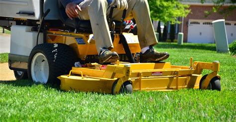 hours   riding lawn mower   lot discussed