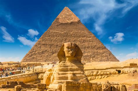 international airport opens  egypts pyramids  giza