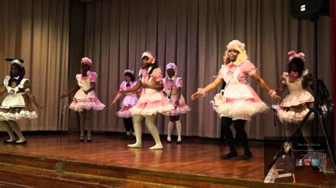 Chou Anime Cafe Maids Dancing Youtube