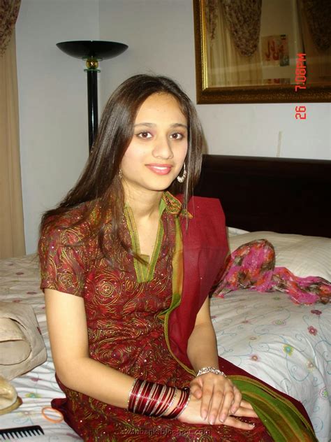 Pakistani Hot Girls ~ Hd Wallpapers Hot Girls Photos Indian Girls