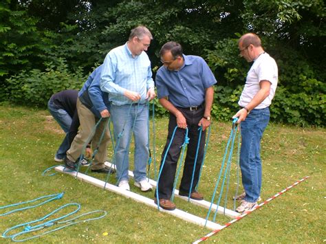 Ideas And Tips To Perform Great Team Building Activities Tingtau