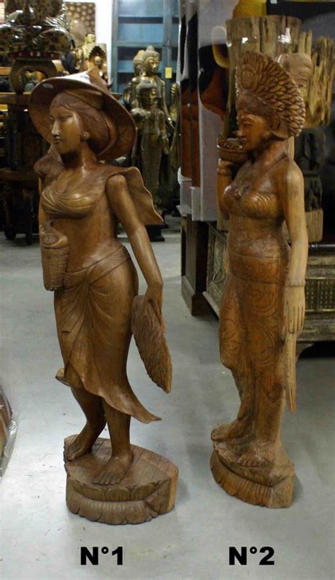petite statue de femme en bois   cm