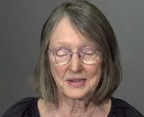 76 Year Old Woman Gets A Dramatic Makeover And Can T Recognize Herself