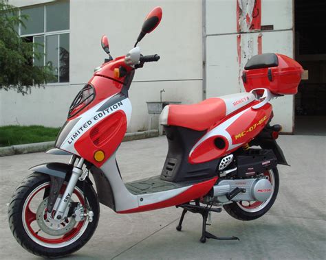 roketa mc   bahama  cc scooter